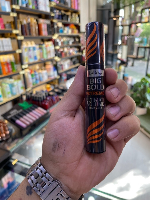 ریمل ایزادورا نارنجی حجم دهنده مدل big bold extremeاورجینال